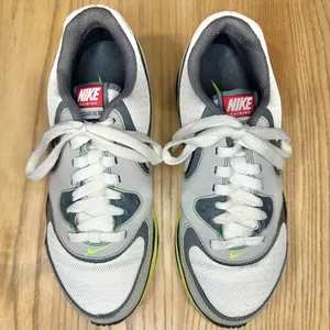 Nike Air Complete TR Training Shoe White Gray Sneaker Shoes Lime Accents Active thumbnail 3