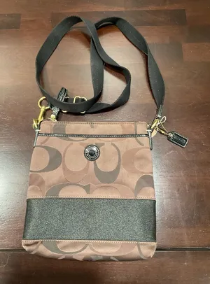 VINTAGE‎ COACH CANVAS CROSSBODY thumbnail 1