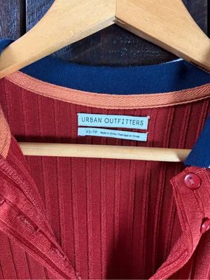 Urban Outfitters Oversized Women's Ribbed Polo Top thumbnail 4