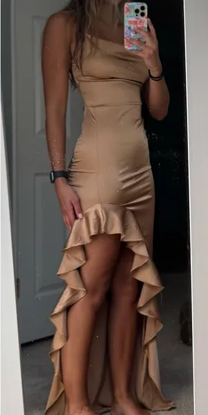 Pretty Little Thing Maxi Dress thumbnail 2