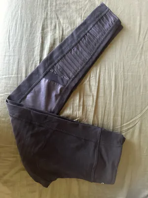 Alo Women’s Moto Leggings thumbnail 2