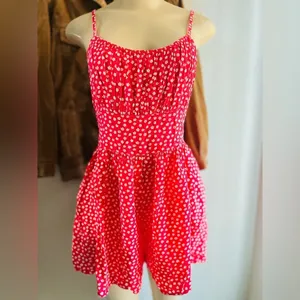 Hollister Floral Print Romper Smocked Open Back With Pockets size small thumbnail 13