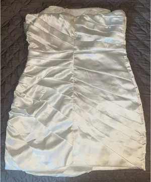 Selfie Leslie White Dress Mini Ruffle Strapless thumbnail 7