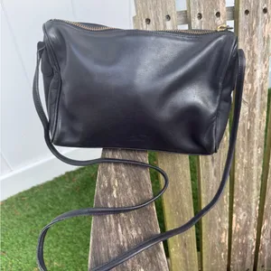 VINTAGE COACH Black Genuine Leather Zipper Satchel Bag Coach 0217-025 RARE V‎ thumbnail 1