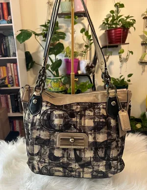 Coach shoulder bag thumbnail 2