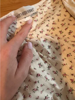 Motherhood Maternity floral robe thumbnail 4