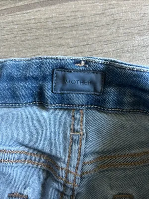 MOTHER Women's the looker Crop Jeans - Medium Blue Wash thumbnail 2