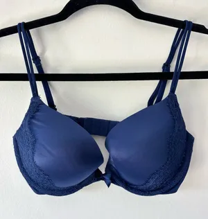 Victoria’s Secret Blue Lace Satin Very Sexy Push Up Bra Adjustable Straps 32D thumbnail 1