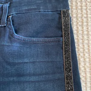 high waisted embellished ankle skinny jeans-Gwenevere thumbnail 5