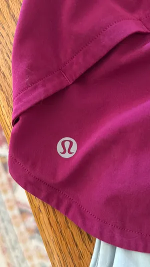 Lululemon Speed Up Shorts 2.5" Low-Rise thumbnail 3