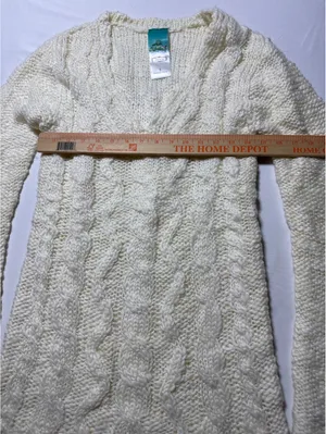 Cozy Cream Cable Knit Sweater - Size L, Wool & Acrylic Blend thumbnail 4
