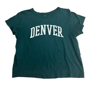 Hollister T-Shirt Women's Size S‎ Dark Green Graphic DENVER Print Casual Crop thumbnail 1