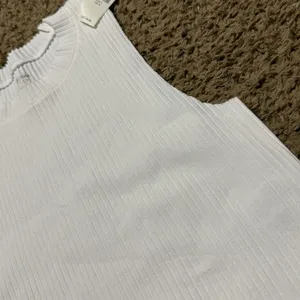 Aerie cropped tank thumbnail 2