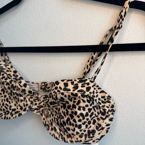 Hollister Bikini Top thumbnail 2