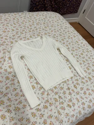 John Galt White V-Neck Sweater Cable Knit thumbnail 2