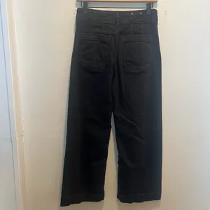ANTHROPOLOGIE- Maeve The Colette High Rise Crop Wide Leg Jeans Black Size 29 thumbnail 4