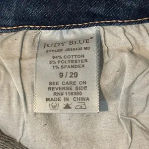 Judy Blue Distressed Straight Leg Jeans - size 9/29 thumbnail 6