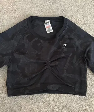 Gymshark Long Sleeve Crop Top thumbnail 1