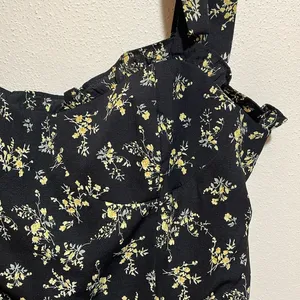 o.p.t. Toile De Jouy Midi Dress Ruffle Tie Straps Black Floral Size Large thumbnail 5