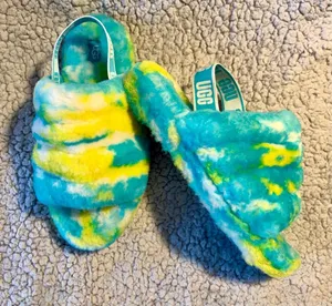 UGG Fluff Yeah Slide Tie Dye Blue Yellow Size 6Y (Fits Women’s 8) - EUC. thumbnail 1