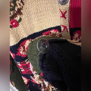 “The Eagles Eye” Autumn Cardigan- 1993 Vintage thumbnail 4