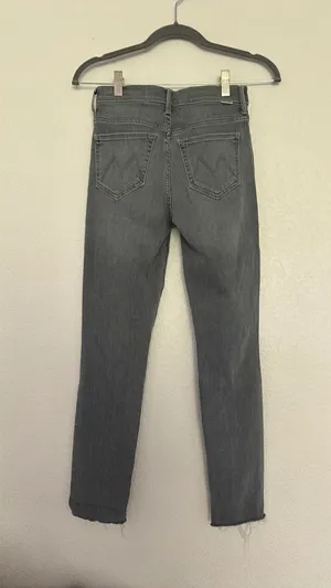 MOTHER Denim Ankle Jeans Looker Fray thumbnail 3
