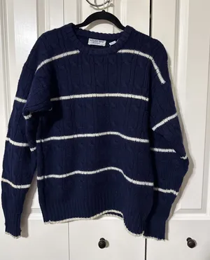 Vintage Women's Blue & White Cable Knit Hathaway House Classics Wool Sweater L thumbnail 1