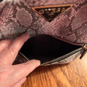 Guess Backpack Purse Grey Snakeskin design Small Chain‎ straps thumbnail 5