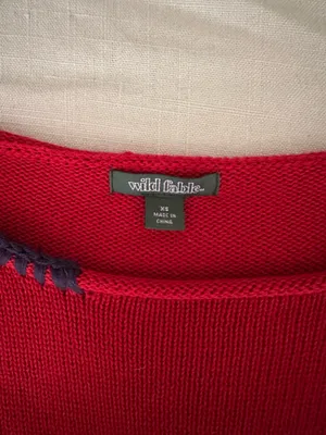 Red Lobster Sweater Size XS thumbnail 6
