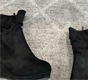 Jenny Fairy Black Suede Boots EU 37 thumbnail 4
