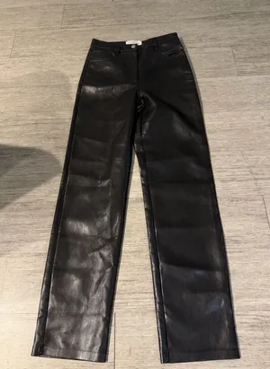 Wilfred Aritzia Faux Leather Pants Melina thumbnail 1
