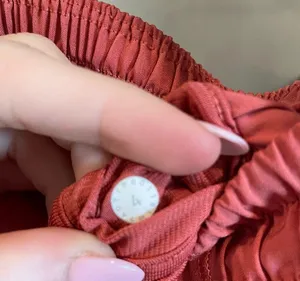 RARE COLOR Lululemon Hotty Hot Shorts Size 4 thumbnail 3
