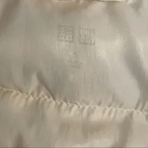 Uniqlo Down Filled‎ Hoody Coat thumbnail 10