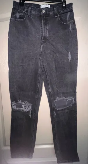 Abercrombie High-Rise Jeans thumbnail 1