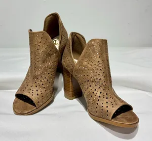 NEW Fergalicious peep-toe wedges Size 6 thumbnail 1