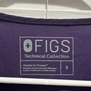 FIGS Technical Collection Purple V-Neck Scrub Top Short Sleeve Women's‎ Size S thumbnail 3