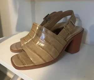 Vince Camuto Heels thumbnail 1