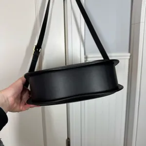 Valentina Fiore Handmade Italian Leather‎ Saddle Crossbody black and tan luxury thumbnail 3