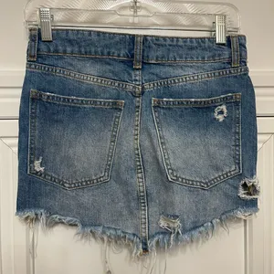 Free People Wild Rose Embroidered Denim Mini Skirt Sz 24 Blue Distressed thumbnail 5
