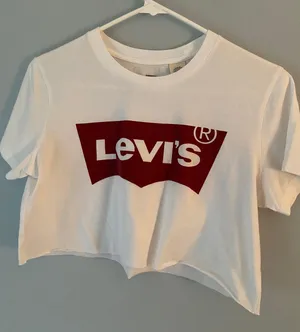 Levi's Crop Top thumbnail 1