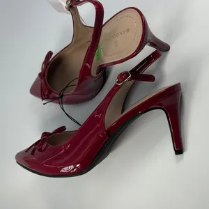 Bandolino Red Patent Slingback Heels thumbnail 3