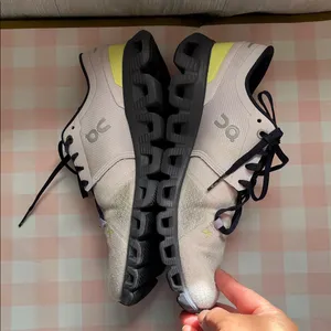 On Running Cloud X 3 orchid/Iron. Gray Size 7.5 thumbnail 6