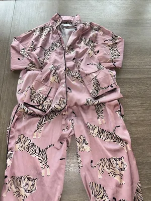 Women's Pink Tiger-Print Pajama Set thumbnail 1
