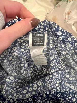 SHEIN Floral Flowy Pants thumbnail 4