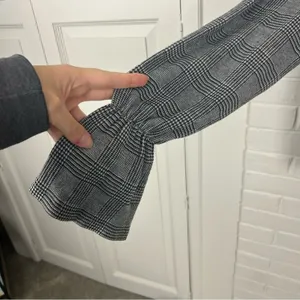 Zara Houndstooth Herringbone Knit Long Sleeve Top Size M thumbnail 9