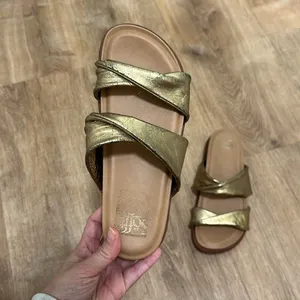 SOFFT‎ | Ainsworth Mirabelle Metal Gold Leather Twisted Strap Platform Sandal, 6 thumbnail 3