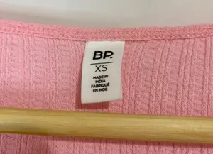 BP. Women’s Scoop Neck Waffle Knit Cropped Henley Long Sleeve Pink Candy NWT thumbnail 4