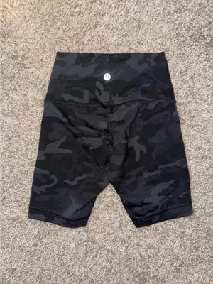 Lululemon Shorts thumbnail 2