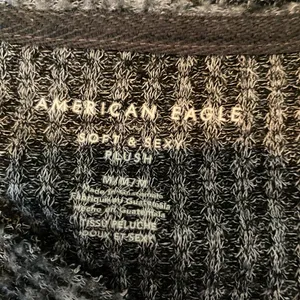 American Eagle Gray buttoned sweater thumbnail 2