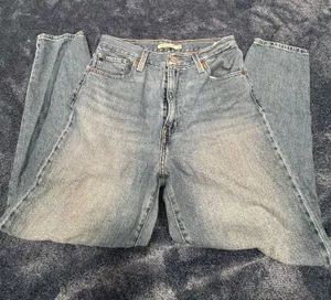 Levi's High Waisted mom jeans thumbnail 1